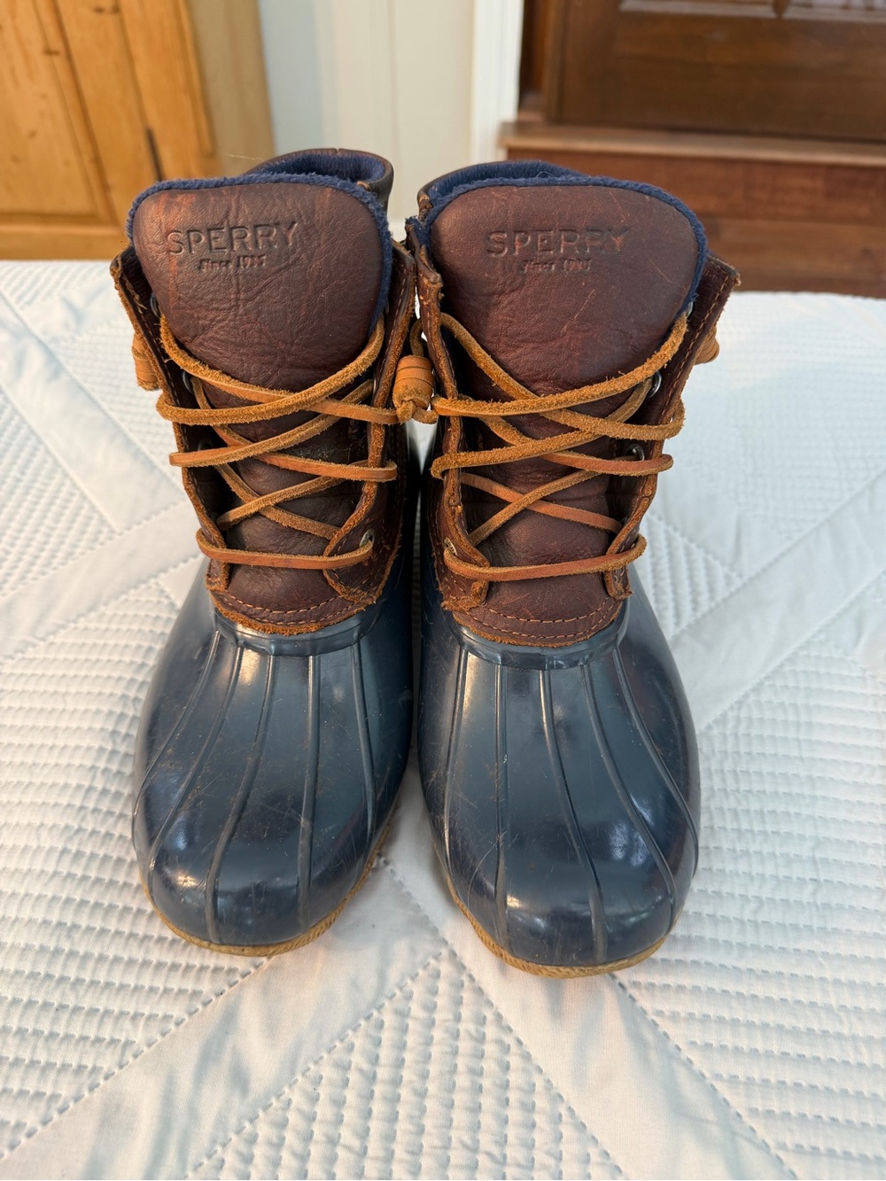 Sperry Navy and Brown Leather Duck Boots Sz 6